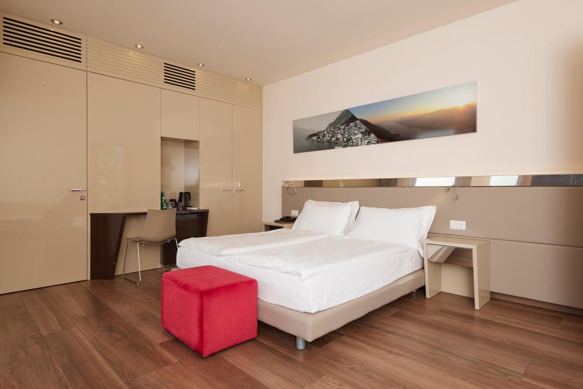 Hotel Atilius - Adults Only Limone sul Garda Rum bild